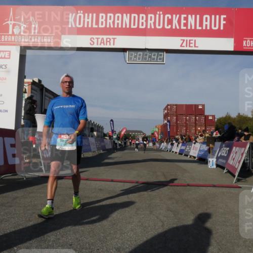 03.10.2025 - Köhlbrandbrückenlauf Matties Gatica Varas http://msf.ph/oto/9166153 03.10.2025 10:01:44 Ziel 1043, 1165, 1279, 1526, 2694, 2857, 2979, 3403 meine-sportfotos.de