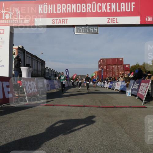 03.10.2025 - Köhlbrandbrückenlauf Matties Gatica Varas http://msf.ph/oto/9166160 03.10.2025 10:01:46 Ziel 1043, 1165, 1279, 1526, 2694, 2857, 2979, 3263, 3264, 3403 meine-sportfotos.de