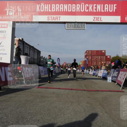03.10.2025 - Köhlbrandbrückenlauf Matties Gatica Varas http://msf.ph/oto/9166165 03.10.2025 10:01:48 Ziel 1043, 1165, 1279, 1526, 2694, 2857, 2979, 3263, 3264, 3403 meine-sportfotos.de