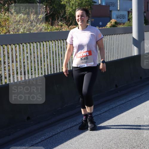 03.10.2025 - Köhlbrandbrückenlauf Strokosch-Dieckow http://msf.ph/oto/9166172 03.10.2025 13:18:08 Position 3 6437 meine-sportfotos.de