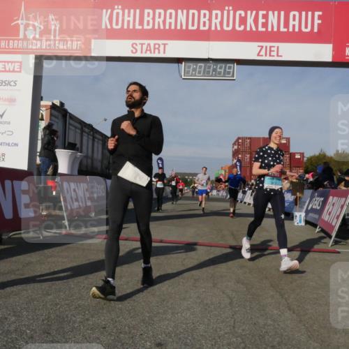 03.10.2025 - Köhlbrandbrückenlauf Matties Gatica Varas http://msf.ph/oto/9166177 03.10.2025 10:01:50 Ziel 1043, 1165, 1284, 2694, 2857, 2889, 2979, 3263, 3264, 3403 meine-sportfotos.de