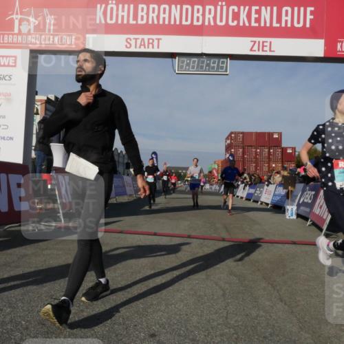 03.10.2025 - Köhlbrandbrückenlauf Matties Gatica Varas http://msf.ph/oto/9166178 03.10.2025 10:01:51 Ziel 1043, 1165, 1284, 1767, 2694, 2857, 2889, 3263, 3264, 3403 meine-sportfotos.de