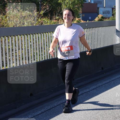 03.10.2025 - Köhlbrandbrückenlauf Strokosch-Dieckow http://msf.ph/oto/9166181 03.10.2025 13:18:08 Position 3 6437 meine-sportfotos.de