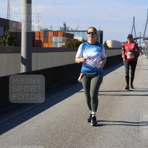 03.10.2025 - Köhlbrandbrückenlauf Strokosch-Dieckow http://msf.ph/oto/9166185 03.10.2025 13:18:13 Position 3  meine-sportfotos.de