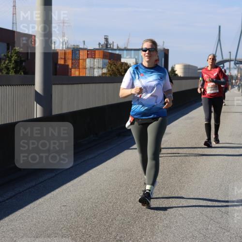 03.10.2025 - Köhlbrandbrückenlauf Strokosch-Dieckow http://msf.ph/oto/9166187 03.10.2025 13:18:13 Position 3  meine-sportfotos.de