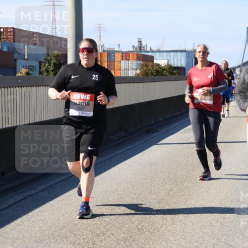 03.10.2025 - Köhlbrandbrückenlauf Strokosch-Dieckow http://msf.ph/oto/9166204 03.10.2025 13:18:16 Position 3 25, 25, 5487, 5230, 5043 meine-sportfotos.de