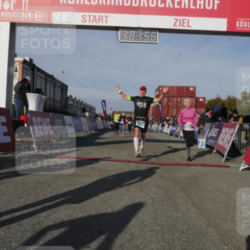 03.10.2025 - Köhlbrandbrückenlauf Matties Gatica Varas http://msf.ph/oto/9166205 03.10.2025 10:01:58 Ziel 1194, 1273, 1284, 1474, 1767, 2843, 2889, 3118, 3263, 3264 meine-sportfotos.de