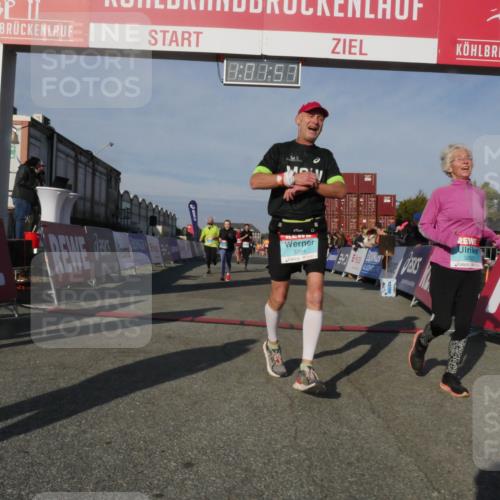 03.10.2025 - Köhlbrandbrückenlauf Matties Gatica Varas http://msf.ph/oto/9166208 03.10.2025 10:01:59 Ziel 1182, 1194, 1273, 1284, 1474, 1767, 2843, 2889, 3118, 3444 meine-sportfotos.de
