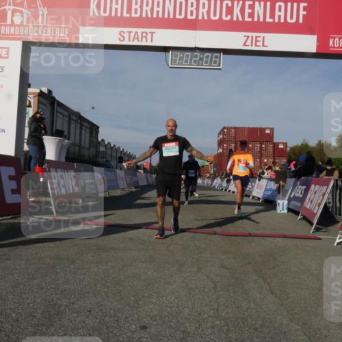 03.10.2025 - Köhlbrandbrückenlauf Matties Gatica Varas http://msf.ph/oto/9166242 03.10.2025 10:02:08 Ziel 1182, 1205, 1280, 1292, 1357, 1380, 1474, 1504, 2843, 3118, 3139, 3165, 3444, 3495 meine-sportfotos.de