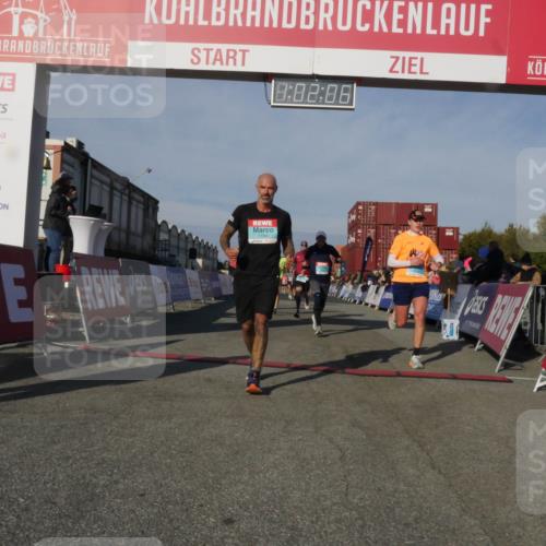 03.10.2025 - Köhlbrandbrückenlauf Matties Gatica Varas http://msf.ph/oto/9166244 03.10.2025 10:02:08 Ziel 1182, 1205, 1280, 1292, 1357, 1380, 1474, 1504, 2843, 3118, 3139, 3165, 3444, 3495 meine-sportfotos.de