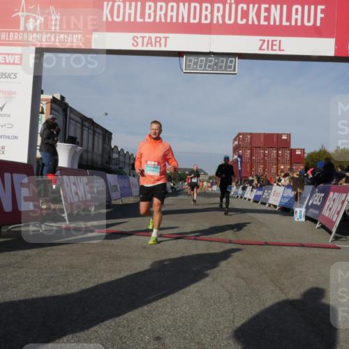 03.10.2025 - Köhlbrandbrückenlauf Matties Gatica Varas http://msf.ph/oto/9166290 03.10.2025 10:02:21 Ziel 1219, 1493, 1966, 2849, 3316, 3806 meine-sportfotos.de