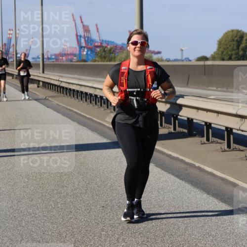 03.10.2025 - Köhlbrandbrückenlauf Strokosch-Dieckow http://msf.ph/oto/9166292 03.10.2025 13:18:57 Position 3  meine-sportfotos.de