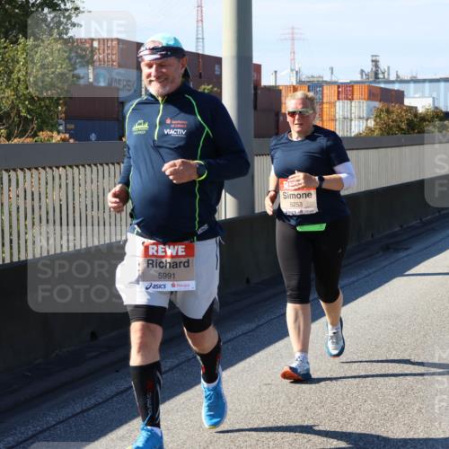03.10.2025 - Köhlbrandbrückenlauf Strokosch-Dieckow http://msf.ph/oto/9166306 03.10.2025 13:18:59 Position 3 5991, 5253 meine-sportfotos.de