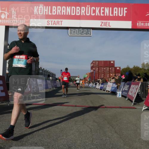 03.10.2025 - Köhlbrandbrückenlauf Matties Gatica Varas http://msf.ph/oto/9166309 03.10.2025 10:02:25 Ziel 1144, 1219, 1776, 2849, 3224, 3316, 3806 meine-sportfotos.de