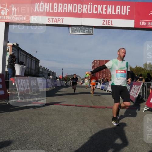 03.10.2025 - Köhlbrandbrückenlauf Matties Gatica Varas http://msf.ph/oto/9166324 03.10.2025 10:02:29 Ziel 1144, 1595, 1776, 2849, 3111, 3224, 3316 meine-sportfotos.de