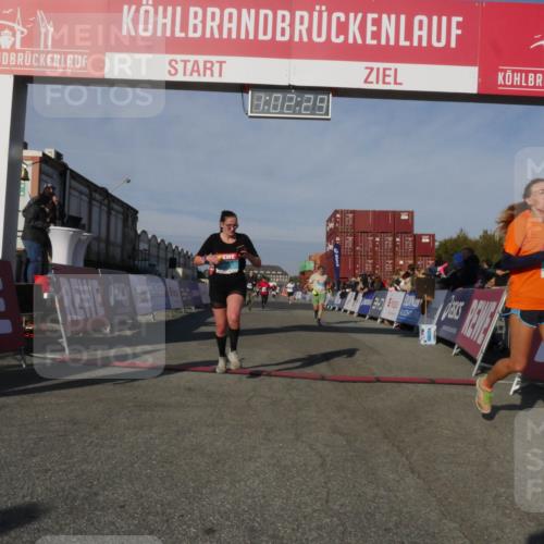 03.10.2025 - Köhlbrandbrückenlauf Matties Gatica Varas http://msf.ph/oto/9166331 03.10.2025 10:02:31 Ziel 1144, 1595, 1776, 3111, 3224 meine-sportfotos.de