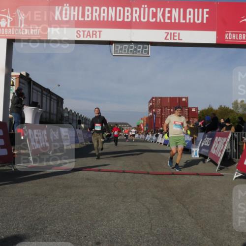 03.10.2025 - Köhlbrandbrückenlauf Matties Gatica Varas http://msf.ph/oto/9166340 03.10.2025 10:02:34 Ziel 1144, 1595, 1776, 1878, 3111, 3224, 3331 meine-sportfotos.de