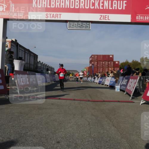 03.10.2025 - Köhlbrandbrückenlauf Matties Gatica Varas http://msf.ph/oto/9166350 03.10.2025 10:02:36 Ziel 1311, 1595, 1878, 3111, 3224, 3331 meine-sportfotos.de
