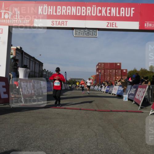 03.10.2025 - Köhlbrandbrückenlauf Matties Gatica Varas http://msf.ph/oto/9166353 03.10.2025 10:02:37 Ziel 1130, 1311, 1595, 1878, 3111, 3224, 3331 meine-sportfotos.de