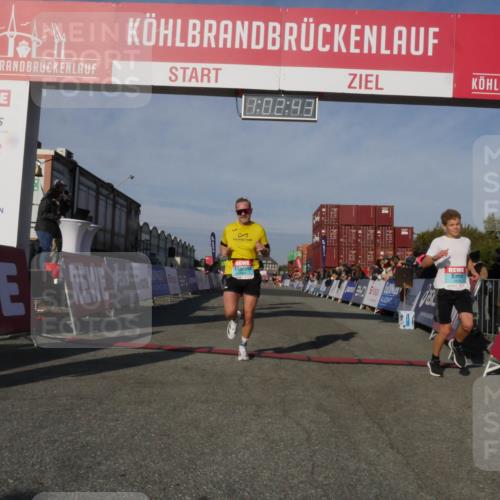 03.10.2025 - Köhlbrandbrückenlauf Matties Gatica Varas http://msf.ph/oto/9166380 03.10.2025 10:02:45 Ziel 1045, 1130, 1311 meine-sportfotos.de