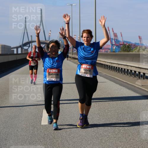 03.10.2025 - Köhlbrandbrückenlauf Strokosch-Dieckow http://msf.ph/oto/9166395 03.10.2025 13:19:38 Position 3 5252, 6109 meine-sportfotos.de