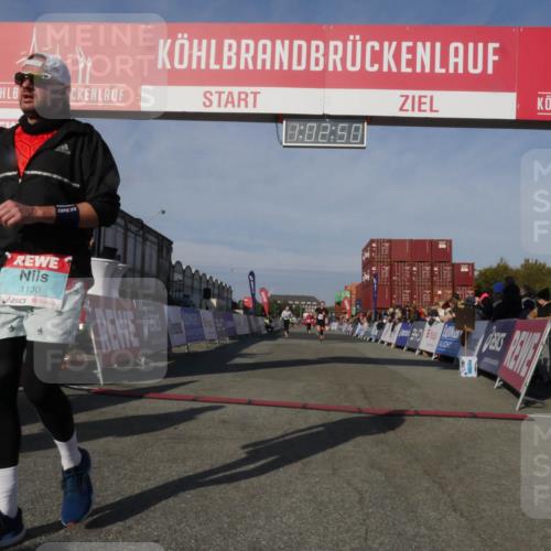 03.10.2025 - Köhlbrandbrückenlauf Matties Gatica Varas http://msf.ph/oto/9166406 03.10.2025 10:02:51 Ziel 1045, 1123, 3227, 3496, 3630 meine-sportfotos.de