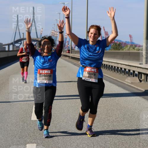03.10.2025 - Köhlbrandbrückenlauf Strokosch-Dieckow http://msf.ph/oto/9166419 03.10.2025 13:19:39 Position 3 5252, 6109 meine-sportfotos.de