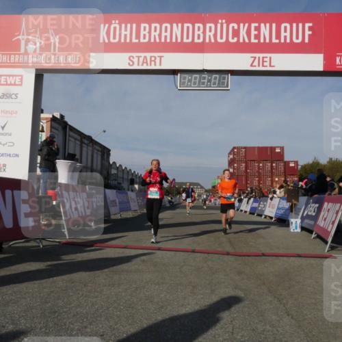 03.10.2025 - Köhlbrandbrückenlauf Matties Gatica Varas http://msf.ph/oto/9166449 03.10.2025 10:03:02 Ziel 1105, 1116, 3353, 3496, 3521, 3630, 3832 meine-sportfotos.de