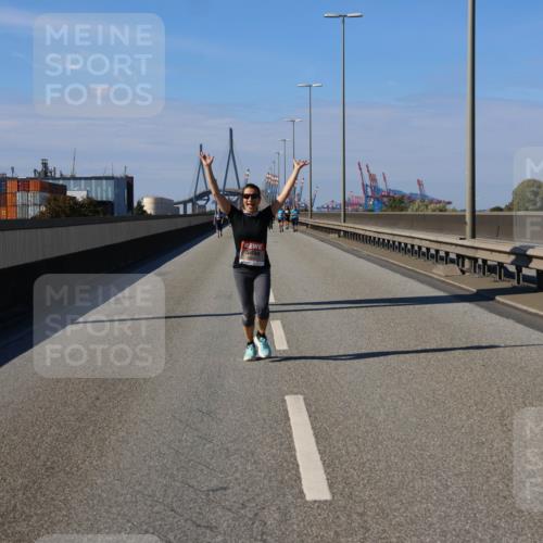 03.10.2025 - Köhlbrandbrückenlauf Strokosch-Dieckow http://msf.ph/oto/9166455 03.10.2025 13:19:50 Position 3  meine-sportfotos.de