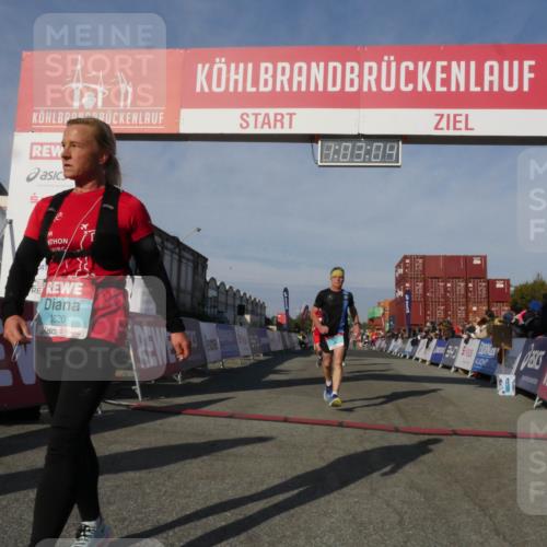 03.10.2025 - Köhlbrandbrückenlauf Matties Gatica Varas http://msf.ph/oto/9166463 03.10.2025 10:03:06 Ziel 1088, 1091, 1105, 1116, 1313, 1560, 3196, 3353, 3521, 3832 meine-sportfotos.de
