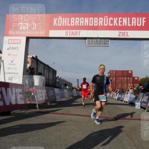 03.10.2025 - Köhlbrandbrückenlauf Matties Gatica Varas http://msf.ph/oto/9166467 03.10.2025 10:03:07 Ziel 1088, 1091, 1105, 1116, 1173, 1313, 1321, 1560, 3196, 3353, 3521 meine-sportfotos.de