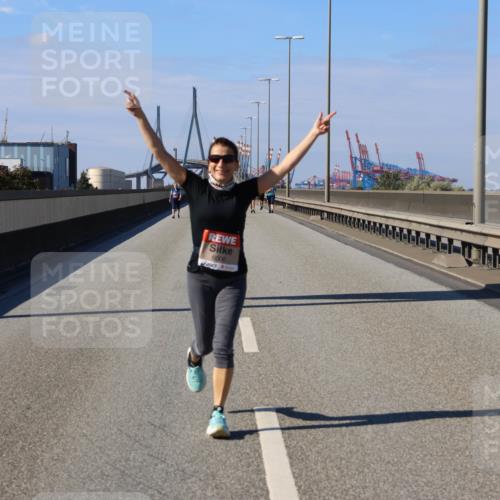03.10.2025 - Köhlbrandbrückenlauf Strokosch-Dieckow http://msf.ph/oto/9166471 03.10.2025 13:19:51 Position 3 6000 meine-sportfotos.de