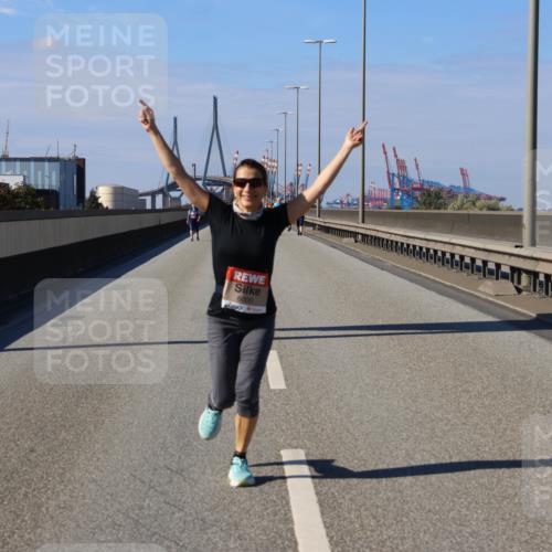 03.10.2025 - Köhlbrandbrückenlauf Strokosch-Dieckow http://msf.ph/oto/9166474 03.10.2025 13:19:51 Position 3 6000 meine-sportfotos.de
