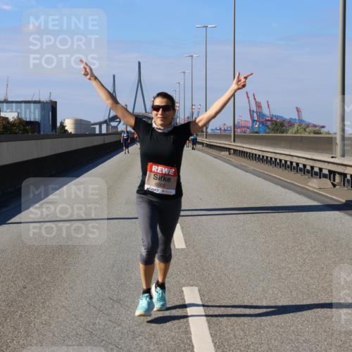 03.10.2025 - Köhlbrandbrückenlauf Strokosch-Dieckow http://msf.ph/oto/9166478 03.10.2025 13:19:51 Position 3 6000 meine-sportfotos.de