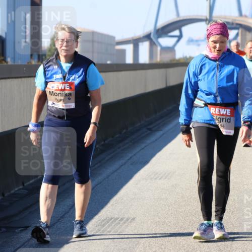 03.10.2025 - Köhlbrandbrückenlauf Strokosch-Dieckow http://msf.ph/oto/9166479 03.10.2025 13:20:17 Position 3 5696, 9, 184 meine-sportfotos.de