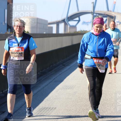 03.10.2025 - Köhlbrandbrückenlauf Strokosch-Dieckow http://msf.ph/oto/9166484 03.10.2025 13:20:17 Position 3 5696, 184 meine-sportfotos.de