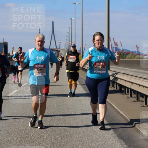 03.10.2025 - Köhlbrandbrückenlauf Strokosch-Dieckow http://msf.ph/oto/9166495 03.10.2025 13:20:22 Position 3 1, 6542, 6546 meine-sportfotos.de