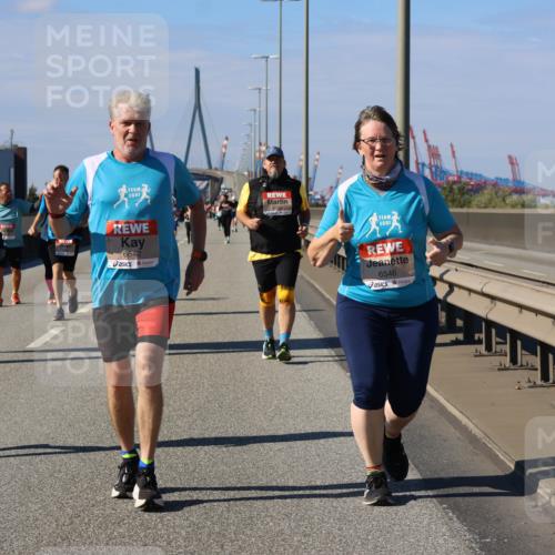 03.10.2025 - Köhlbrandbrückenlauf Strokosch-Dieckow http://msf.ph/oto/9166511 03.10.2025 13:20:23 Position 3 5254, 6542, 6546 meine-sportfotos.de