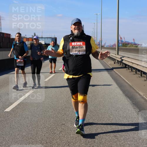 03.10.2025 - Köhlbrandbrückenlauf Strokosch-Dieckow http://msf.ph/oto/9166519 03.10.2025 13:20:28 Position 3 4906 meine-sportfotos.de