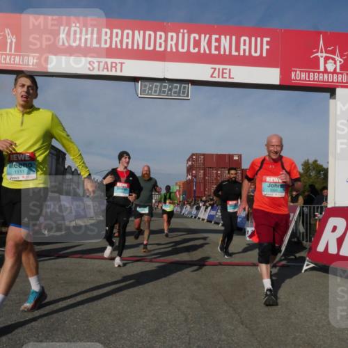 03.10.2025 - Köhlbrandbrückenlauf Matties Gatica Varas http://msf.ph/oto/9166524 03.10.2025 10:03:22 Ziel 1072, 1198, 1207, 1682, 1836, 1931, 2995, 2998, 3655, 3802 meine-sportfotos.de