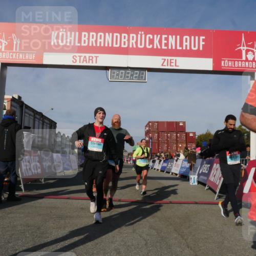 03.10.2025 - Köhlbrandbrückenlauf Matties Gatica Varas http://msf.ph/oto/9166528 03.10.2025 10:03:23 Ziel 1198, 1207, 1274, 1682, 1836, 2995, 2998, 3802 meine-sportfotos.de