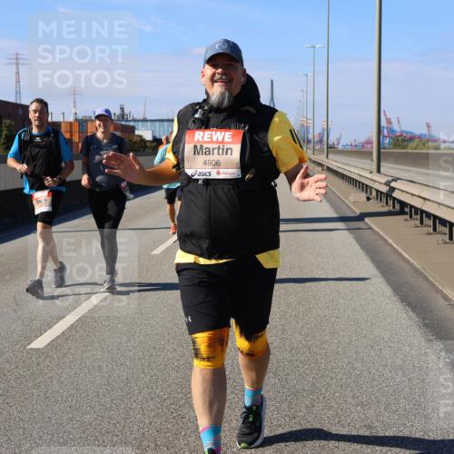 03.10.2025 - Köhlbrandbrückenlauf Strokosch-Dieckow http://msf.ph/oto/9166532 03.10.2025 13:20:28 Position 3 8, 4906 meine-sportfotos.de