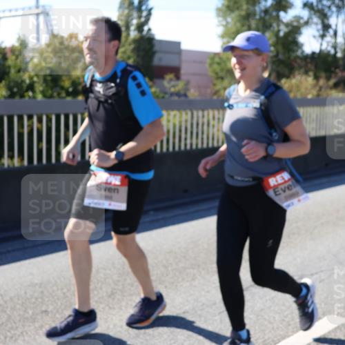 03.10.2025 - Köhlbrandbrückenlauf Strokosch-Dieckow http://msf.ph/oto/9166536 03.10.2025 13:20:31 Position 3  meine-sportfotos.de