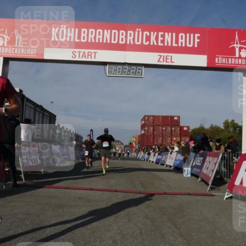 03.10.2025 - Köhlbrandbrückenlauf Matties Gatica Varas http://msf.ph/oto/9166550 03.10.2025 10:03:29 Ziel 1207, 1274, 1682, 1808, 1864, 2944, 3066, 3404, 3498, 3731 meine-sportfotos.de