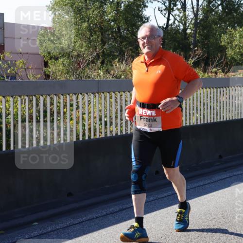 03.10.2025 - Köhlbrandbrückenlauf Strokosch-Dieckow http://msf.ph/oto/9166561 03.10.2025 13:20:38 Position 3 5223 meine-sportfotos.de