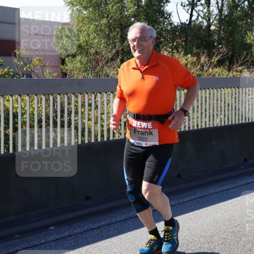 03.10.2025 - Köhlbrandbrückenlauf Strokosch-Dieckow http://msf.ph/oto/9166568 03.10.2025 13:20:38 Position 3 5223 meine-sportfotos.de