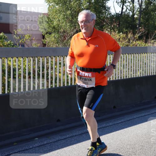 03.10.2025 - Köhlbrandbrückenlauf Strokosch-Dieckow http://msf.ph/oto/9166570 03.10.2025 13:20:38 Position 3 5223 meine-sportfotos.de