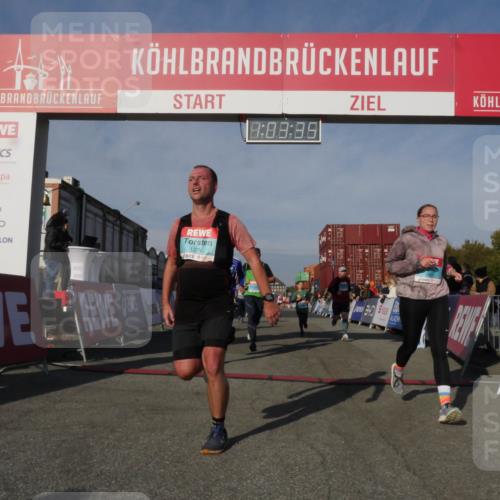03.10.2025 - Köhlbrandbrückenlauf Matties Gatica Varas http://msf.ph/oto/9166577 03.10.2025 10:03:37 Ziel 1326, 1351, 1808, 2944, 3066, 3344, 3404, 3498, 3731, 3825 meine-sportfotos.de