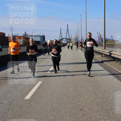 03.10.2025 - Köhlbrandbrückenlauf Strokosch-Dieckow http://msf.ph/oto/9166579 03.10.2025 13:20:48 Position 3 79 meine-sportfotos.de