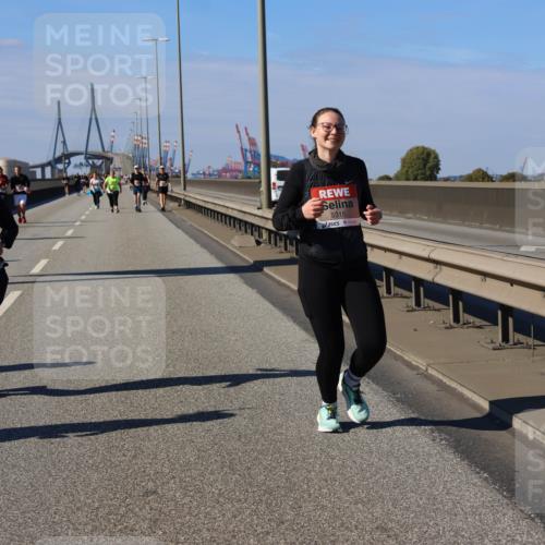 03.10.2025 - Köhlbrandbrückenlauf Strokosch-Dieckow http://msf.ph/oto/9166599 03.10.2025 13:20:50 Position 3 5271, 5315 meine-sportfotos.de